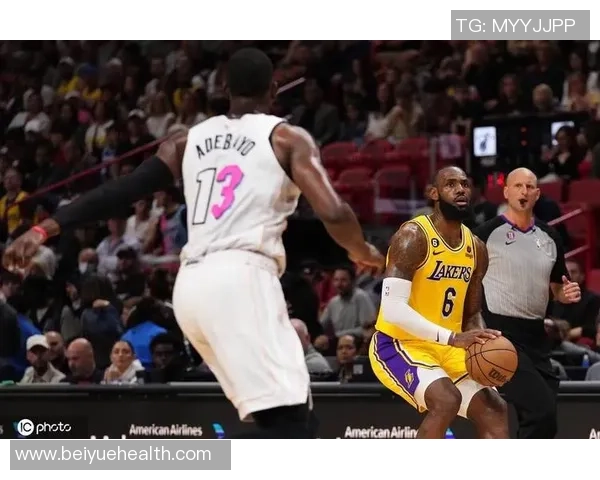 2020年湖人与热火总决赛第三场精彩回顾与战术分析